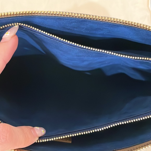 Louis Vuitton - Coussin PM - Taupe - Picture 9 of 12